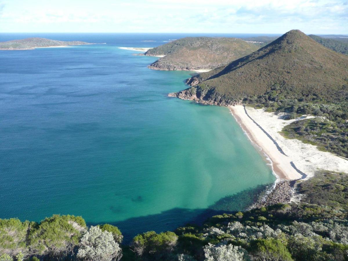 Dutchie'S Dream - Glorious Views And Opposite Dutchies Beach Nelson Bay Zewnętrze zdjęcie